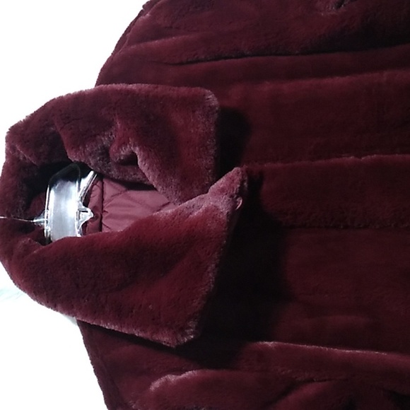 FLASH SALE! Stunning Dennis By Dennis Basso Reversible Coat Can Fit Up To Large - Picture 14 of 14